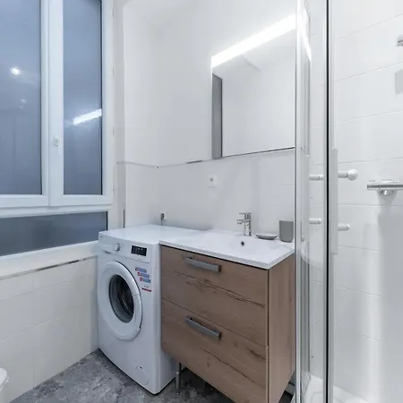 Apartment ⟬giacomelli⟭ Quartier Calme⁕wifi⁕proche Michelin⁕